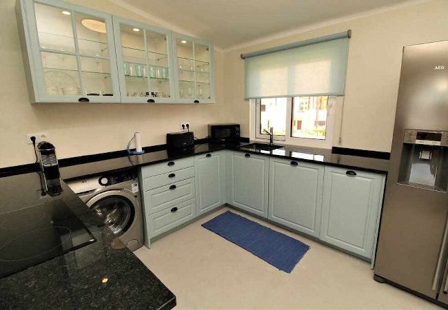 Apartamento em Albufeira - Apartamento T2 com Vista Mar e Piscina na Praia de São Rafael - Albufeira Apartamento em Albufeira - Apartamento T2 com Vista Mar e Piscina na Praia de São Rafael - Albufeira
