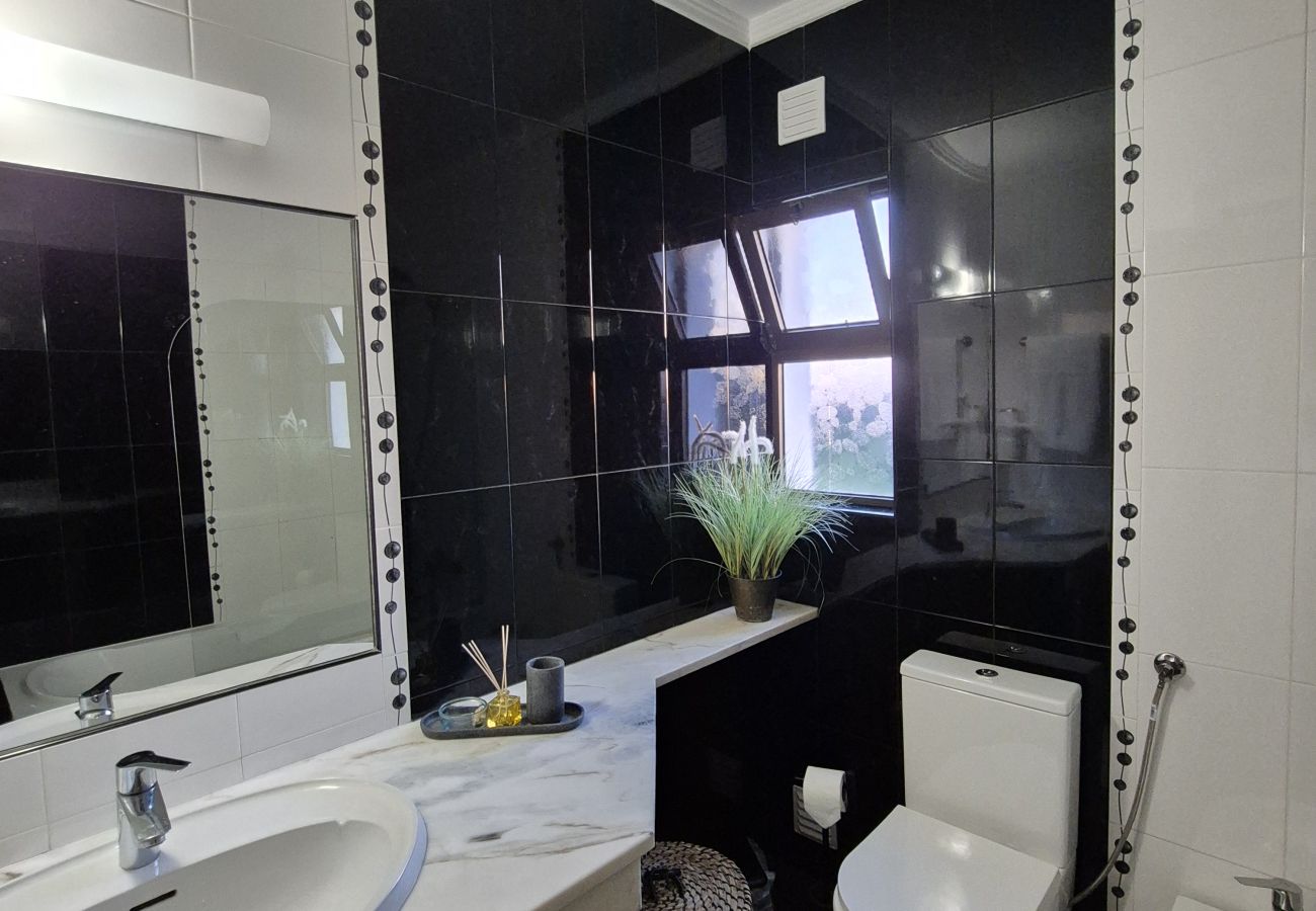 Apartamento em Albufeira -  Apartamento T2 com Vista Mar e Piscina na Praia de São Rafael - Albufeira