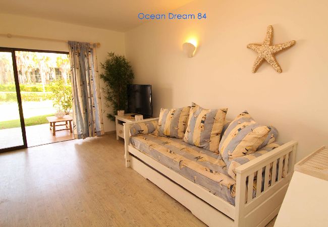 Apartment in Albufeira - 1 Bedroom Apartment with Swimming pool at São Rafael Beach - Albufeira Apartment in Albufeira - 1 Bedroom Apartment with Swimming pool at São Rafael Beach - Albufeira