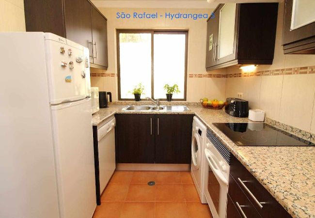 Apartment in Albufeira - 2 Bedroom Apartment with Swimming pool at São Rafael Beach - Albufeira Apartment in Albufeira - 2 Bedroom Apartment with Swimming pool at São Rafael Beach - Albufeira