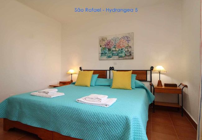 Apartment in Albufeira - 2 Bedroom Apartment with Swimming pool at São Rafael Beach - Albufeira Apartment in Albufeira - 2 Bedroom Apartment with Swimming pool at São Rafael Beach - Albufeira