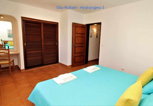 Apartment in Albufeira - 2 Bedroom Apartment with Swimming pool at São Rafael Beach - Albufeira Apartment in Albufeira - 2 Bedroom Apartment with Swimming pool at São Rafael Beach - Albufeira