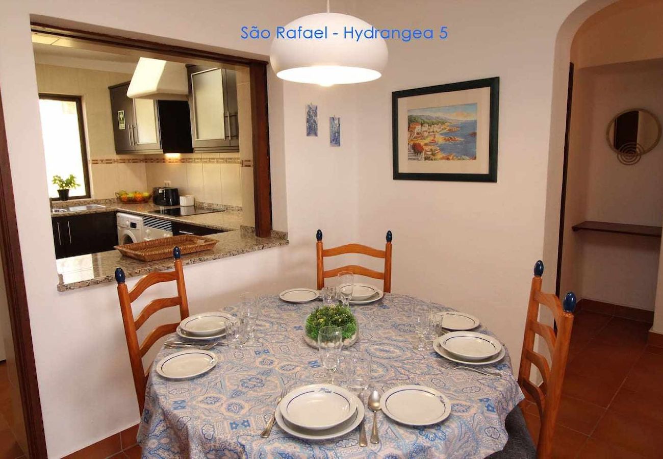 Apartment in Albufeira - 2 Bedroom Apartment with Swimming pool at São Rafael Beach - Albufeira