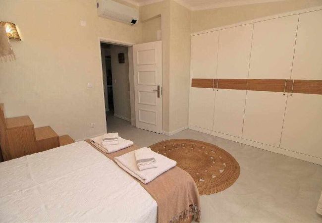 Apartment in Albufeira - Ocean View Apartment with Swimming pool at São Rafael Beach - Albufeira Apartment in Albufeira - Ocean View Apartment with Swimming pool at São Rafael Beach - Albufeira