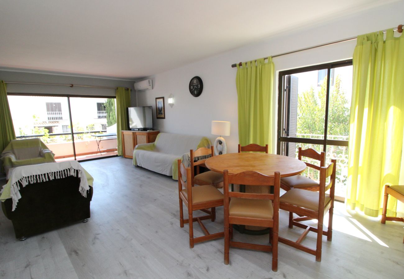 Apartment in Albufeira - 2 Bedroom Apartment with Swimming pool at São Rafael Beach - Albufeira