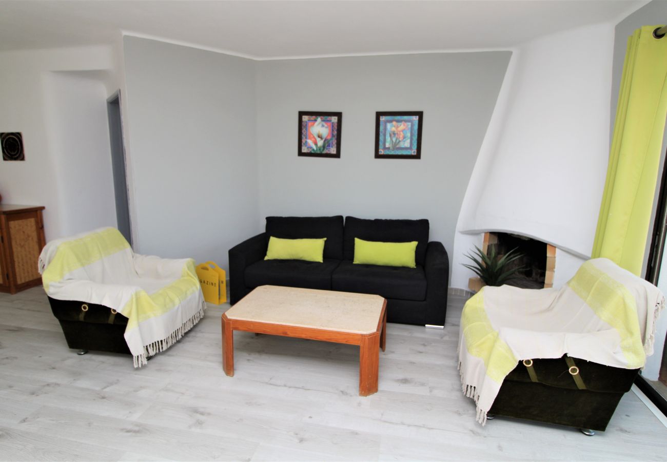 Apartment in Albufeira - 2 Bedroom Apartment with Swimming pool at São Rafael Beach - Albufeira