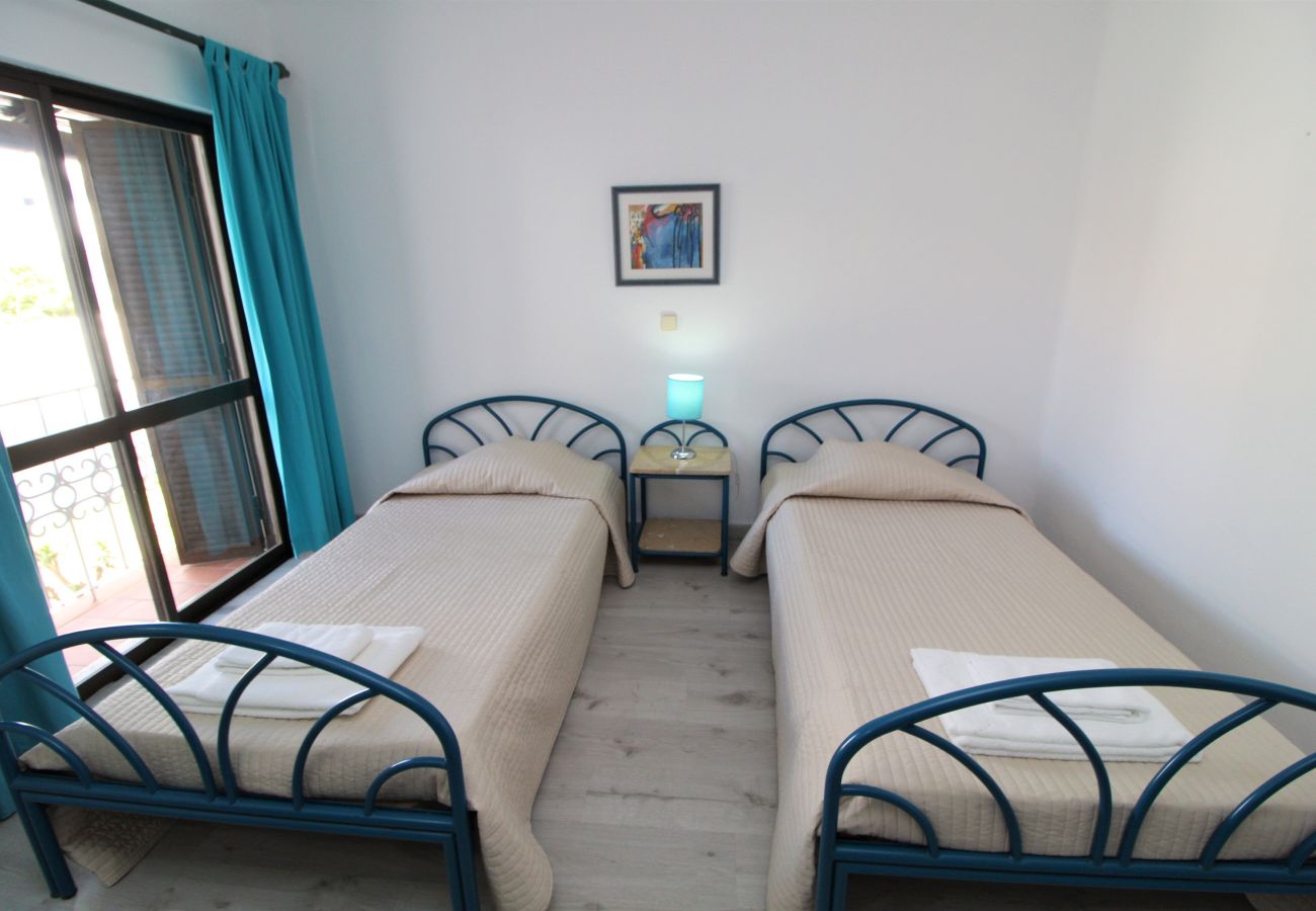 Apartment in Albufeira - 2 Bedroom Apartment with Swimming pool at São Rafael Beach - Albufeira
