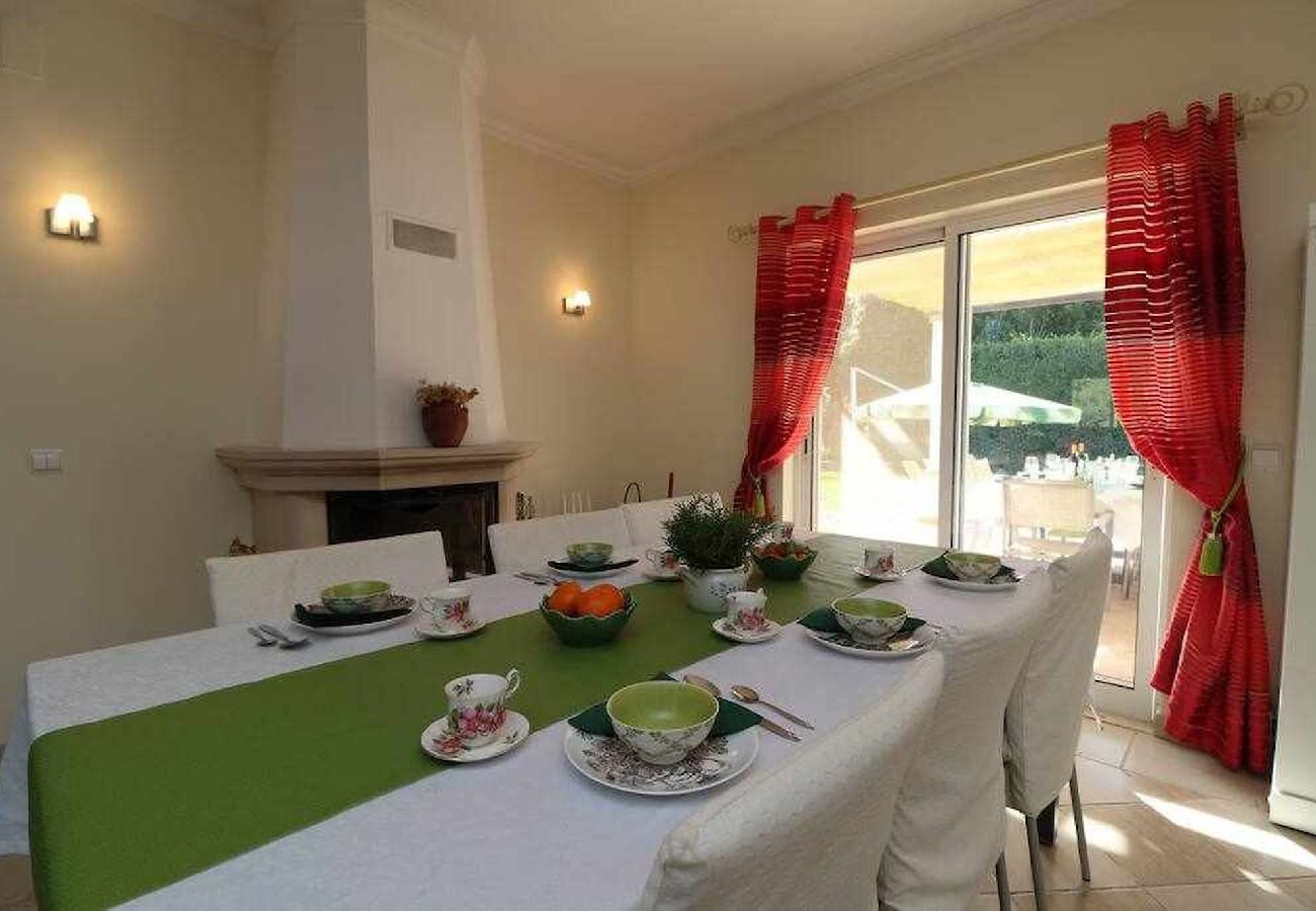 Villa in Boliqueime - Villa Joia - 3 Bedroom Villa with Swimming pool in Boliqueime - Algarve 