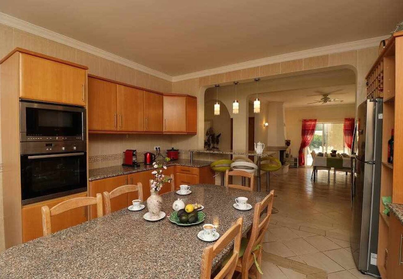Villa in Boliqueime - Villa Joia - 3 Bedroom Villa with Swimming pool in Boliqueime - Algarve 