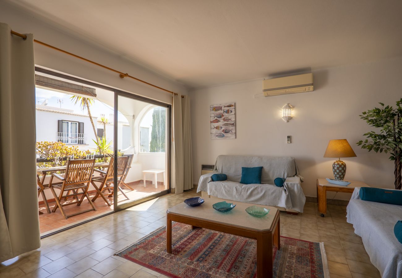 Apartment in Albufeira - 2 Bedroom Apartment with Swimming pool at São Rafael Beach - Albufeira