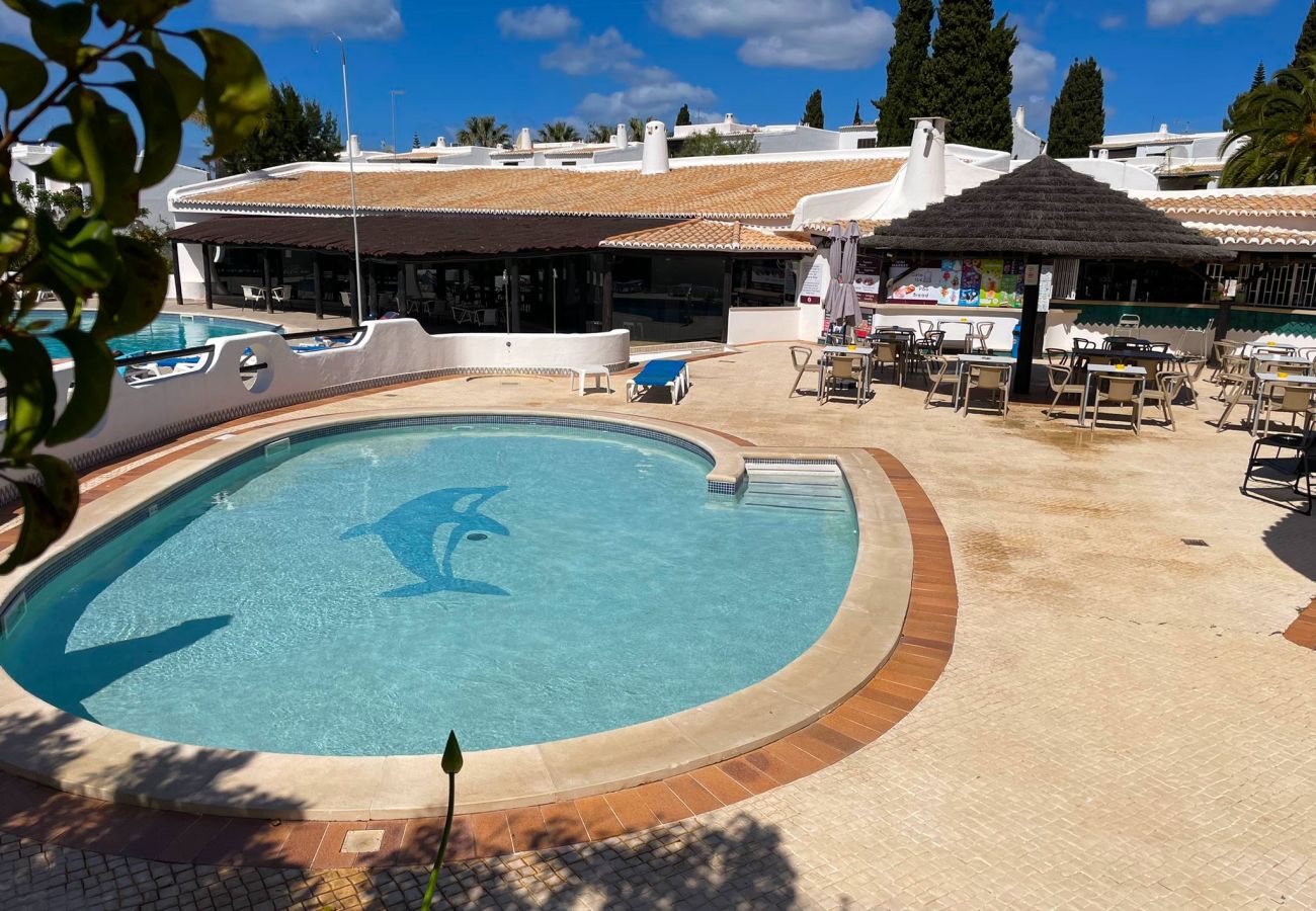 Apartment in Albufeira - 2 Bedroom Apartment with Swimming pool at São Rafael Beach - Albufeira
