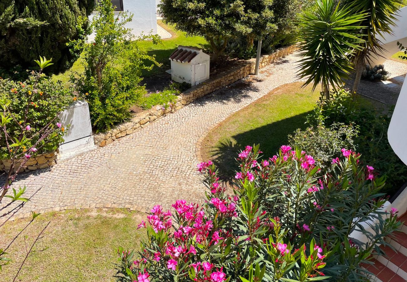 Apartment in Albufeira - 2 Bedroom Apartment with Swimming pool at São Rafael Beach - Albufeira