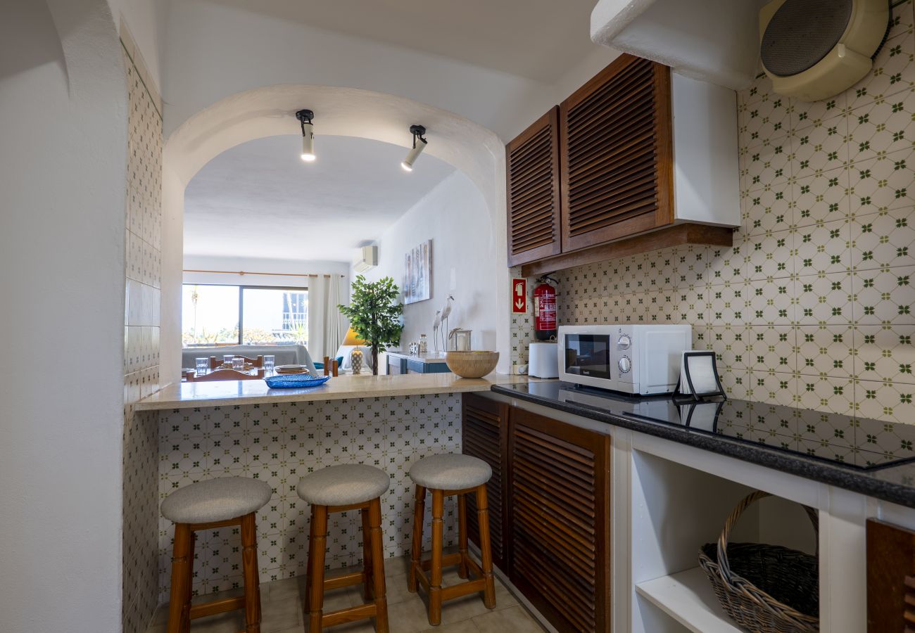 Apartment in Albufeira - 2 Bedroom Apartment with Swimming pool at São Rafael Beach - Albufeira