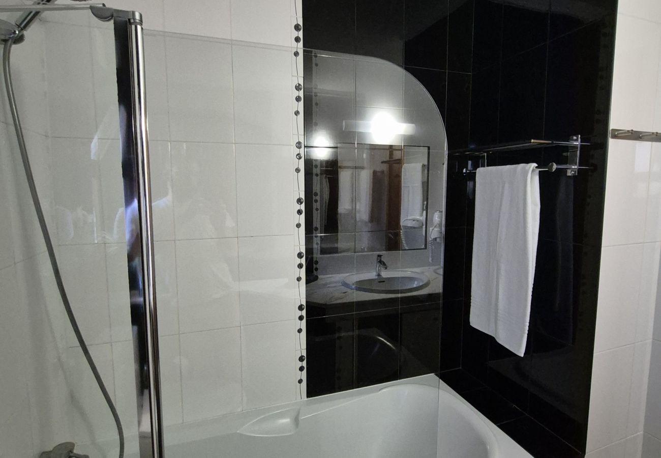Apartment in Albufeira - 2 Bedroom Apartment with Sea Views and Swimming pool at São Rafael Beach - Albufeira