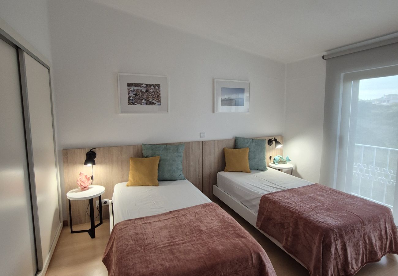 Apartment in Albufeira - 2 Bedroom Apartment with Sea Views and Swimming pool at São Rafael Beach - Albufeira