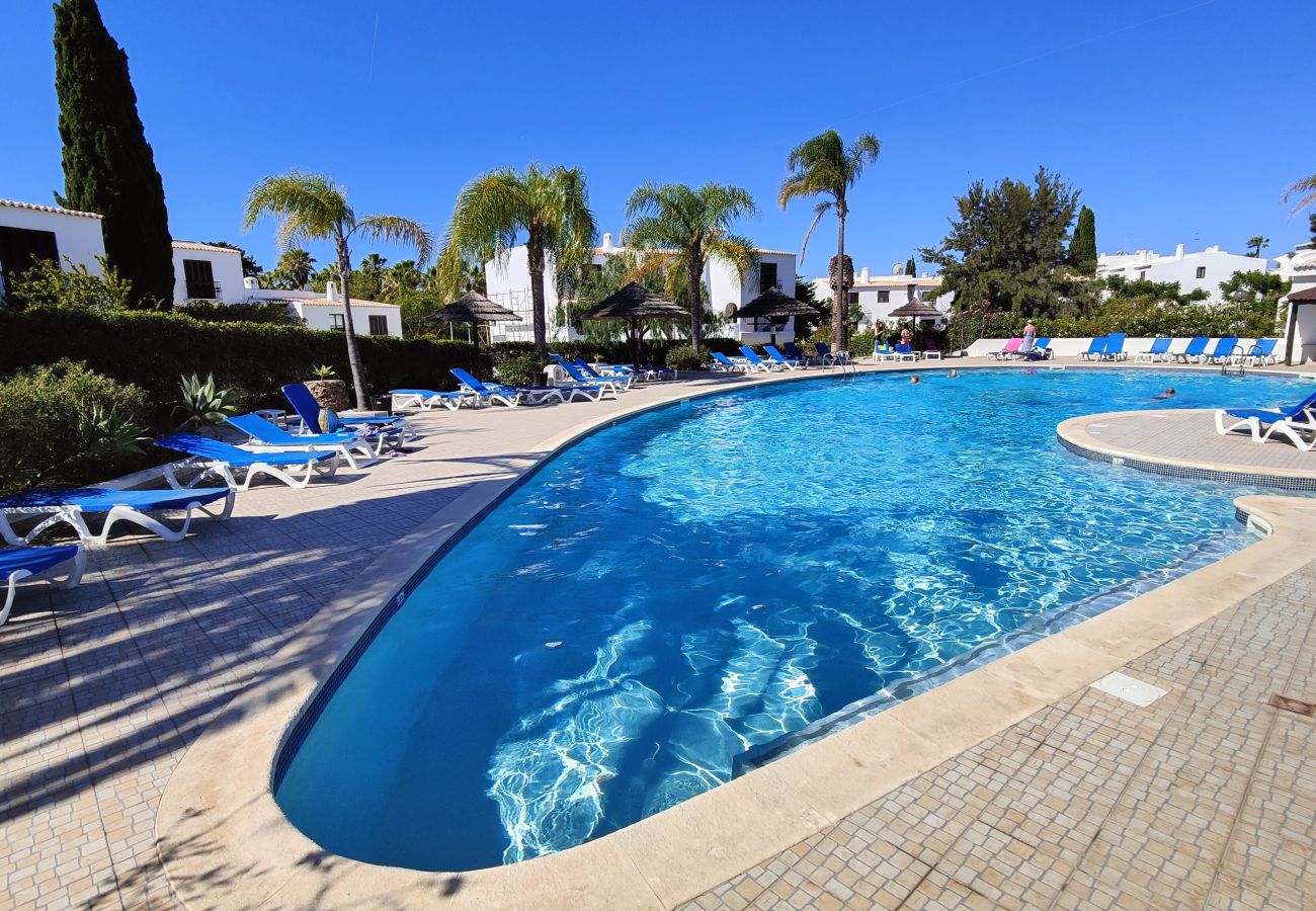 Apartment in Albufeira - 2 Bedroom Apartment with Sea Views and Swimming pool at São Rafael Beach - Albufeira