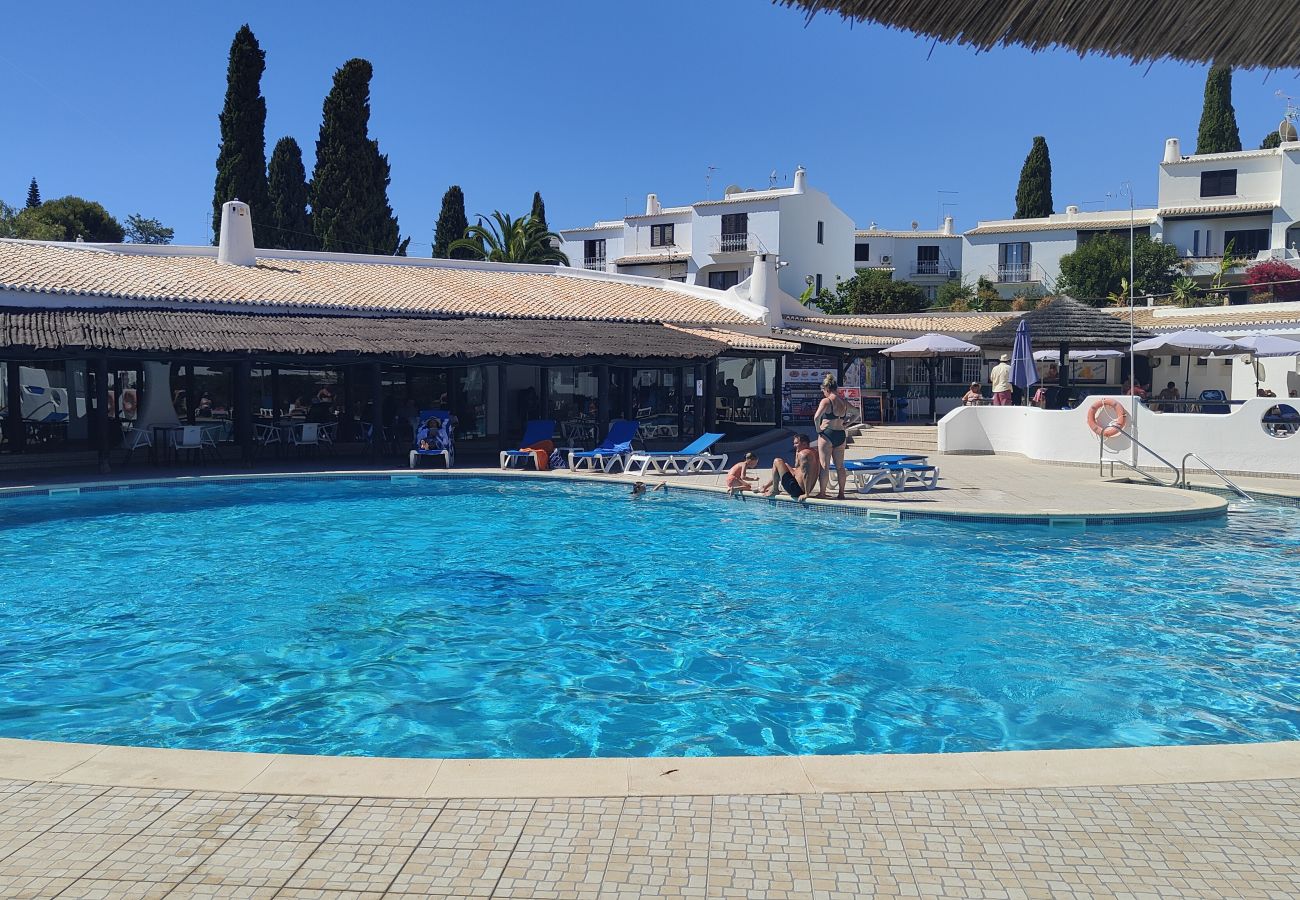 Apartment in Albufeira - 2 Bedroom Apartment with Sea Views and Swimming pool at São Rafael Beach - Albufeira